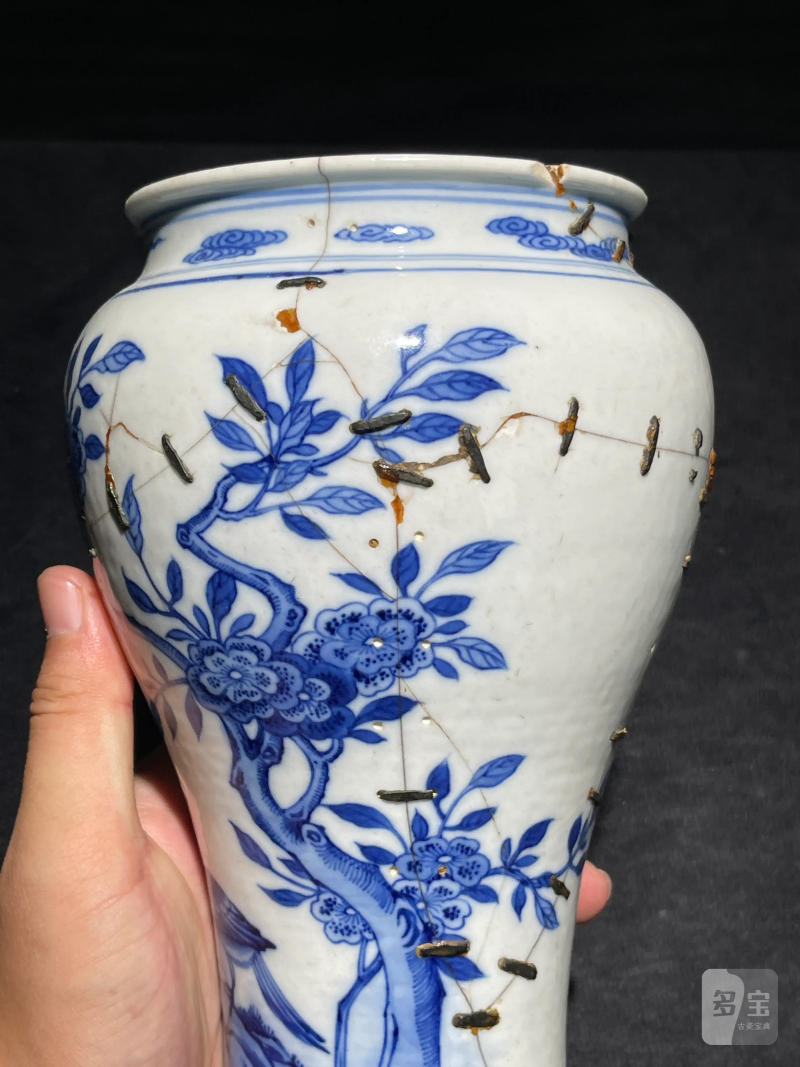 清乾隆 青花花鸟纹广口尊 - 图11